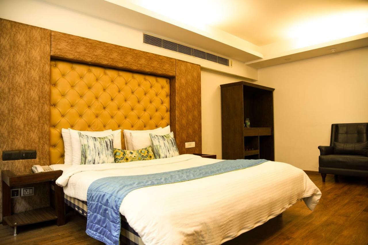 Virohaa Hotel New Delhi Extérieur photo